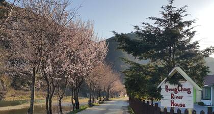 Pyeongchang River House