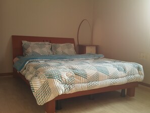 House | 1 bedroom, premium bedding, desk, iron/ironing board - Pyeongchang River House (Pyeongchang)