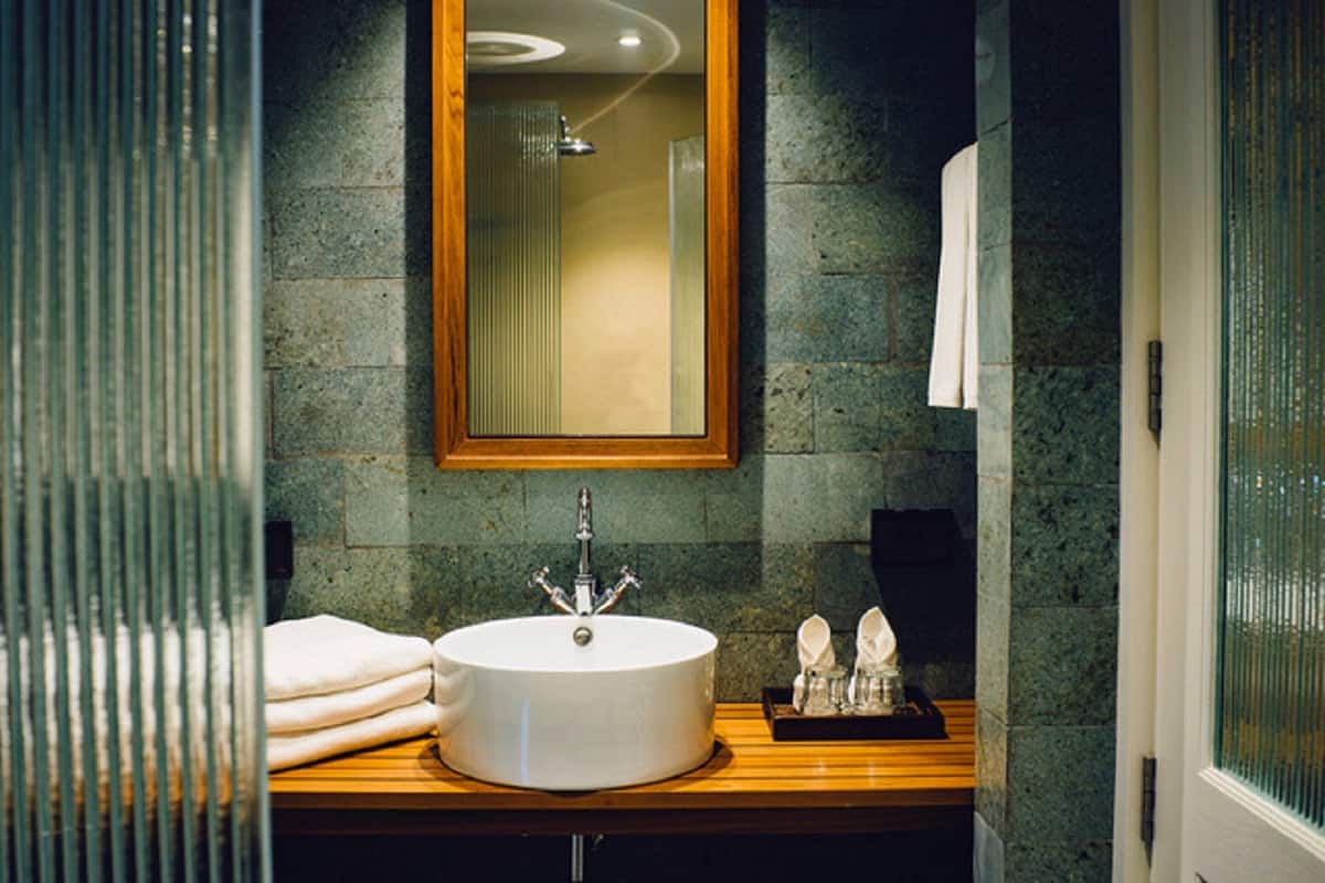 shower, free toiletries, hair dryer, bathrobes