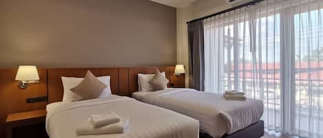 Superior Twin Room | Desk, blackout curtains, free WiFi, bed sheets