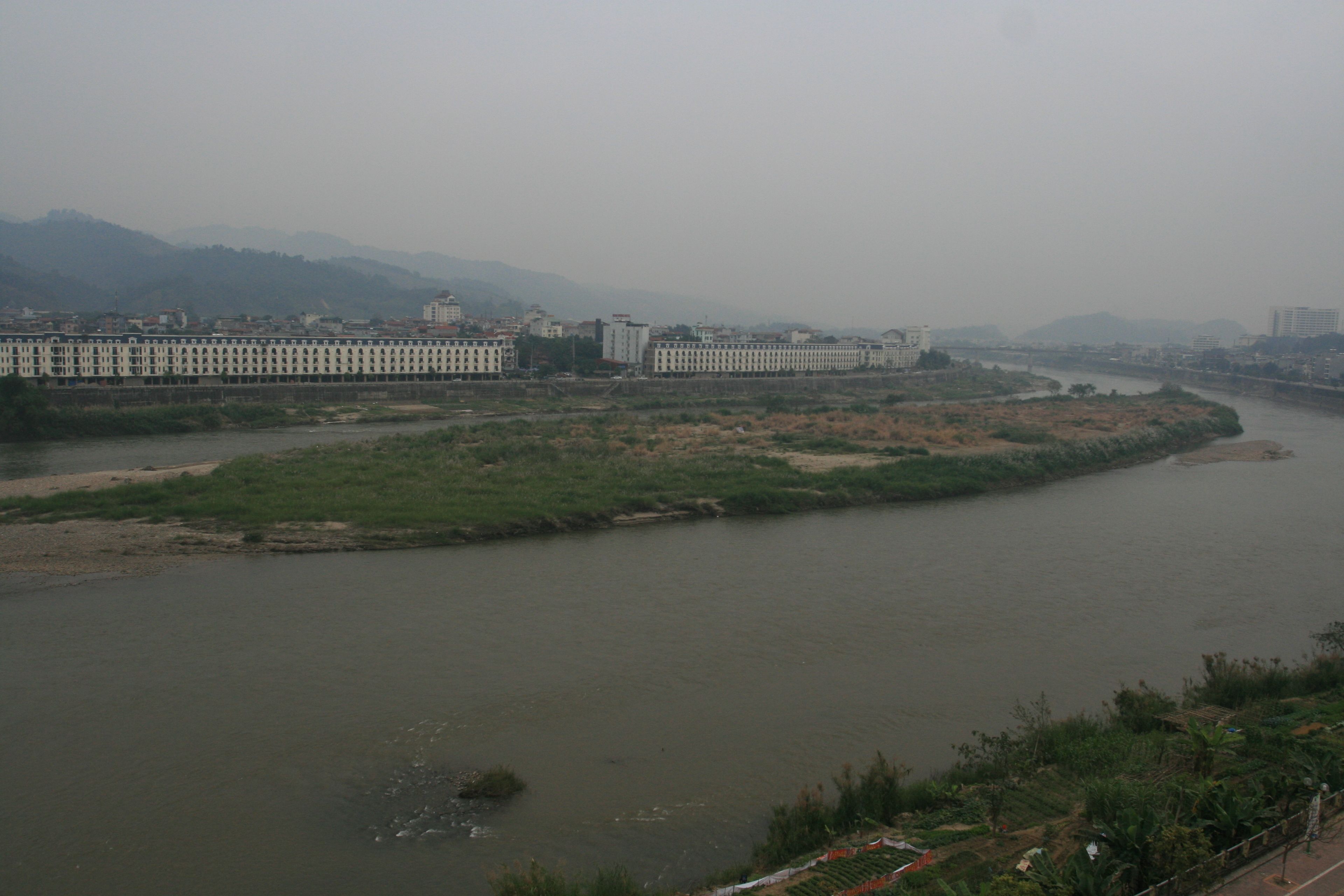 superior triple room | tech