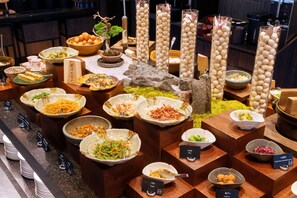 Restaurant - DoubleTree by Hilton Kyoto Station (Kyoto)