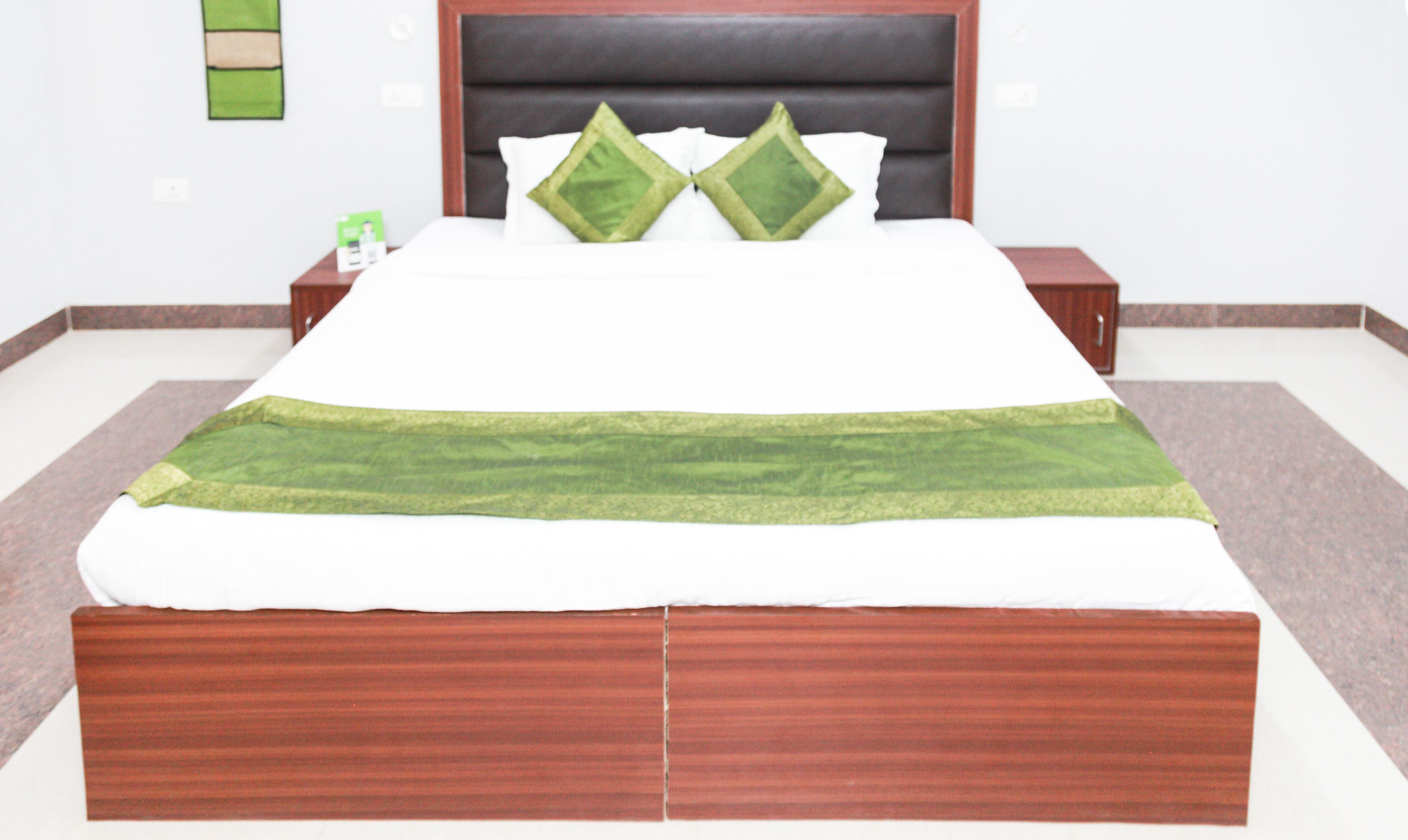 standard room | rollaway beds, free wifi