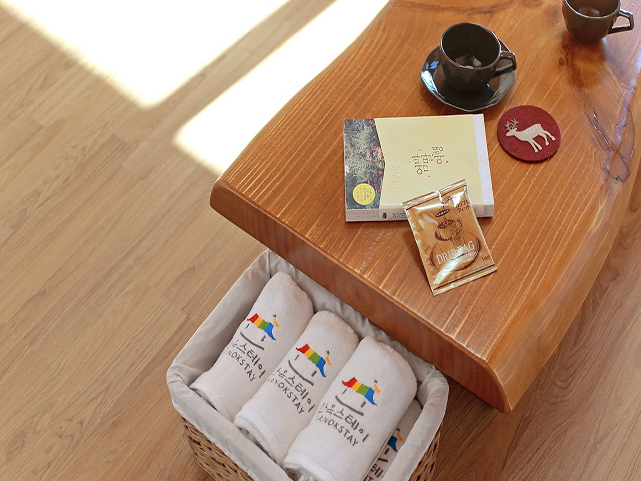 Phòng (Beotkkot, 10000 KRW for extra futon) | Tiện nghi tại phòng