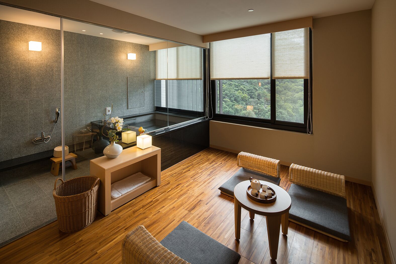 1 bedroom, premium bedding, pillow-top beds, minibar