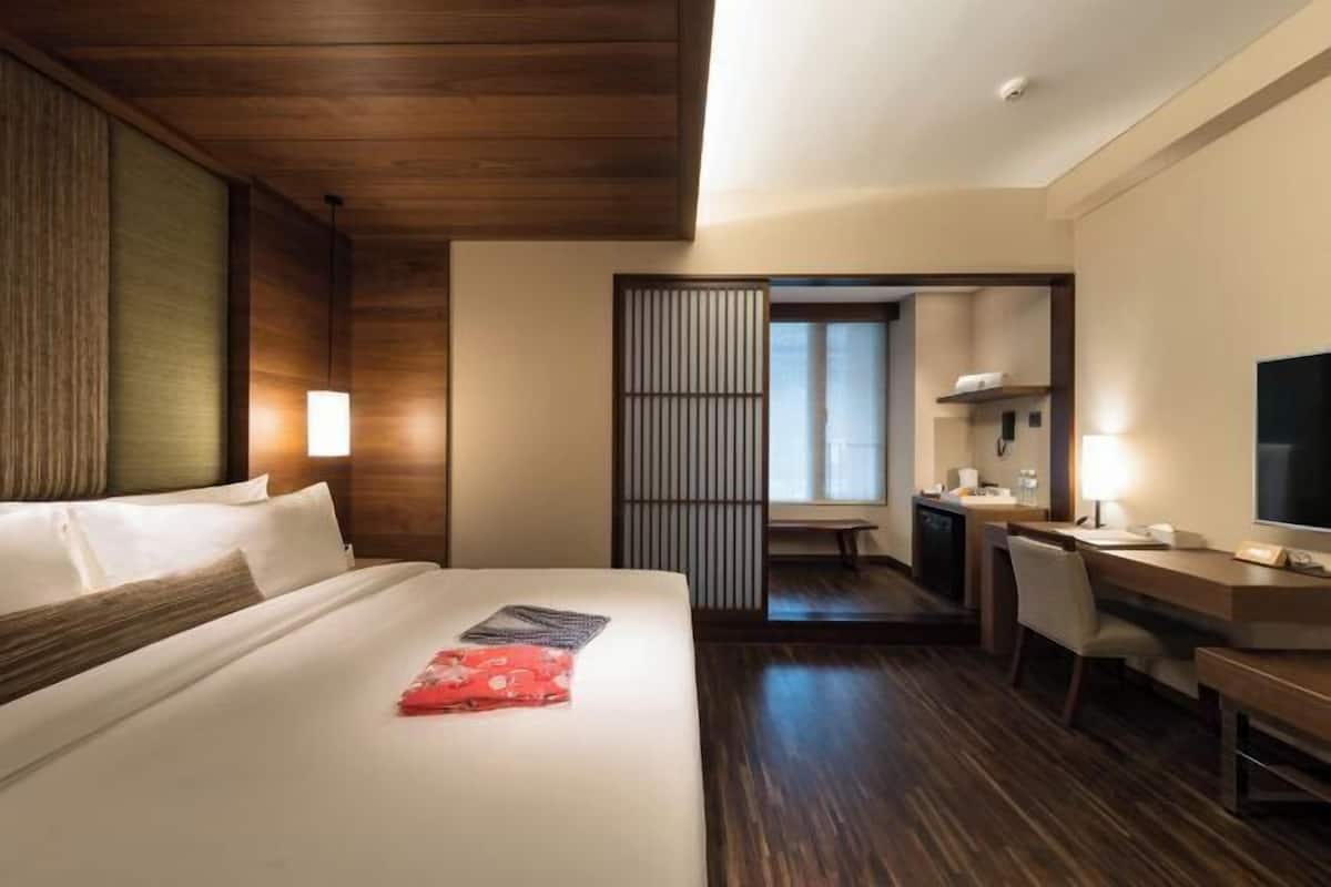 Hochwertige Bettwaren, Pillowtop-Betten, Minibar, Zimmersafe