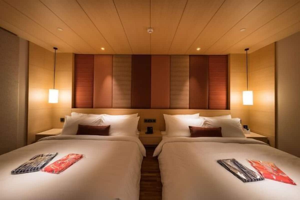 Hochwertige Bettwaren, Pillowtop-Betten, Minibar, Zimmersafe