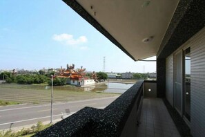 View from property - Dragon House B&B (Dongshan)