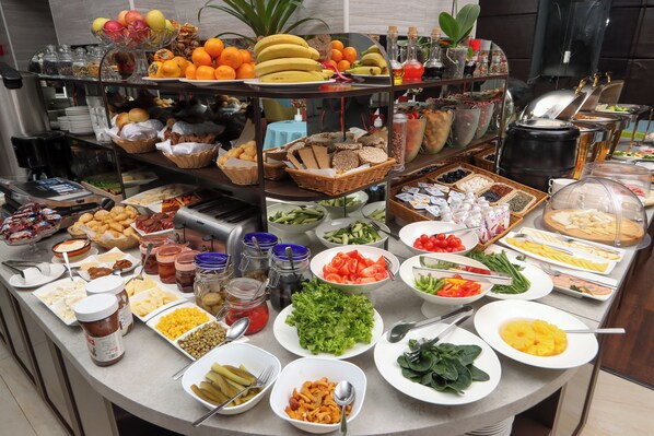 Free buffet breakfast - Bridges Hotel (Bishkek)