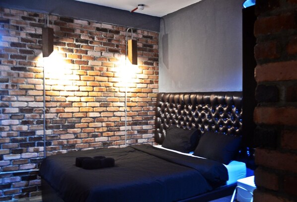 Deluxe Room (Broadway)