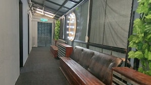 Terrace/patio - Bunker Hotel & Restaurant (Kuala Lumpur)