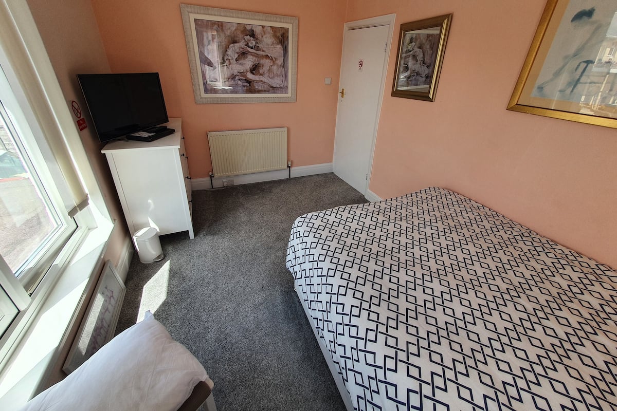 Deluxe tweepersoonskamer | Gratis wifi, beddengoed