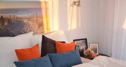 Apartment R&A Naftolin's Messe