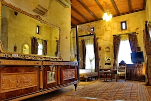 Suite presidencial, 1 habitación | Wifi gratis