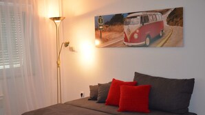Unclassified image, 4 of 16, button - Apartment R&A Naftolin's (Nuremberg)