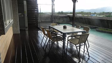 Penthouse | Terrace/patio