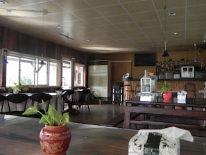Free local cuisine breakfast - Zhuyuan Ju B&B (Yuanshan)