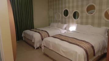 Deluxe Twin Room | Premium bedding, desk, blackout curtains, free WiFi