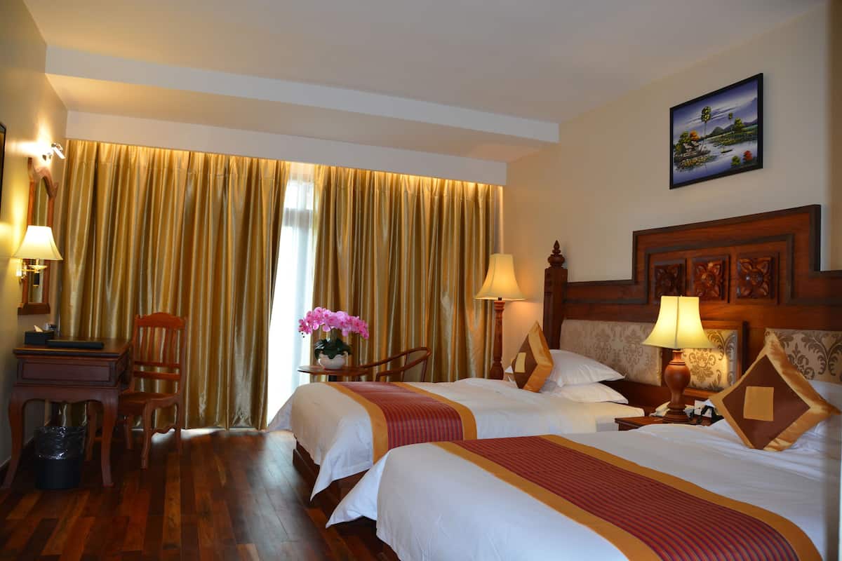 Deluxe Double - Pool View - Free Pick Up and Transfer | Minibar, in-room safe, desk, laptop workspace