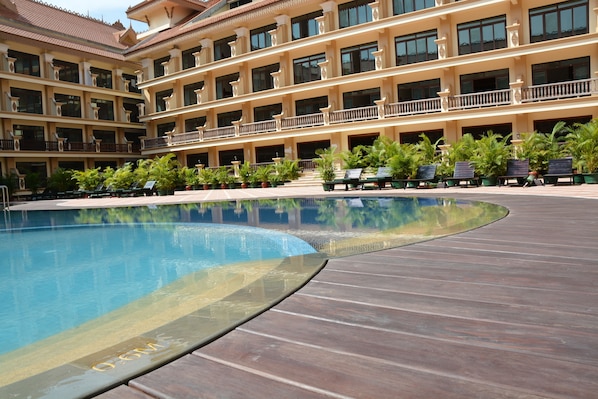 Outdoor pool, open 6 AM to 10 PM, pool umbrellas, pool loungers - Bayon Era Hotel (Siem Reap)