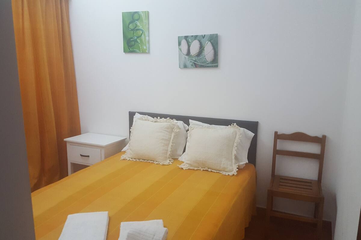 Basic Apartment, 3 Bedrooms, Beachfront