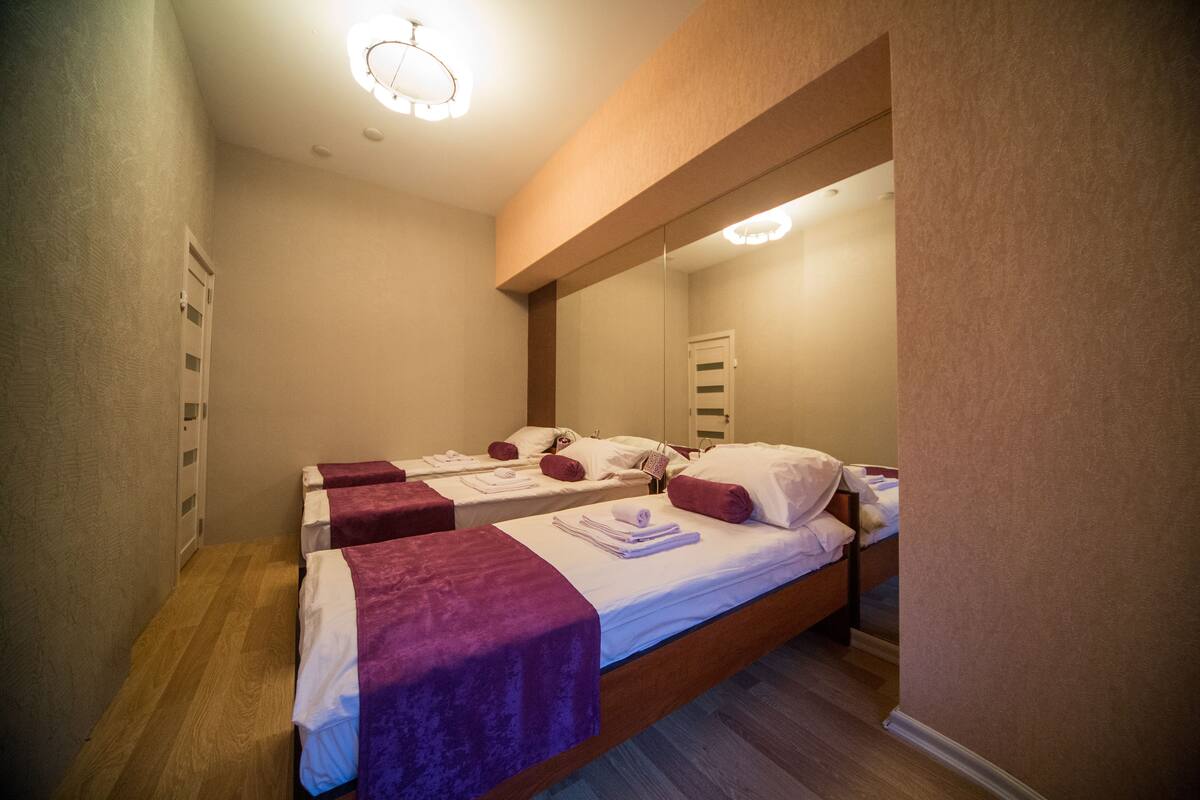 Premium bedding, free WiFi