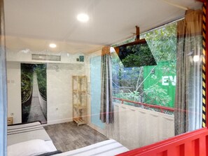 Deluxe Triple Room | Soundproofing - Hau Eco Lodges Citumang (Parigi)