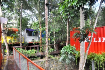 Hau Eco Lodges Citumang