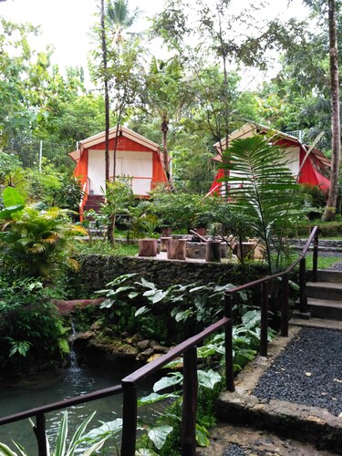 Hau Eco Lodges Citumang