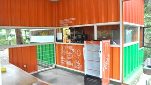 Bar (on property) - Hau Eco Lodges Citumang (Parigi)