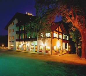 Front of property – evening/night