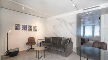 One-Bedroom Suite | Premium bedding, minibar, in-room safe, desk