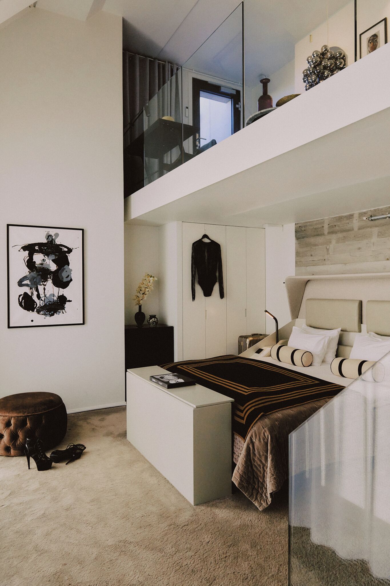 Premium Suite (Private Roof-top Terrace) | Premium-sengetøj, minibar, pengeskab på værelset, skrivebord