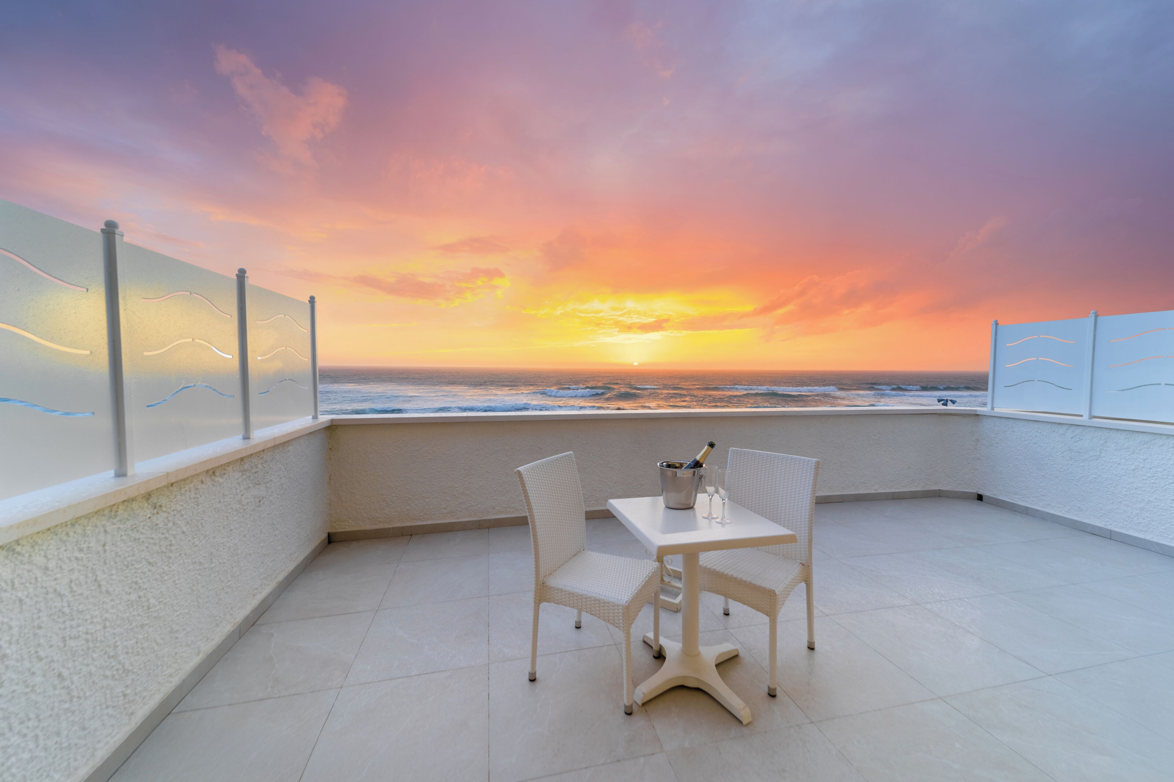 Deluxe Double Room, Sea View | Terrace/patio