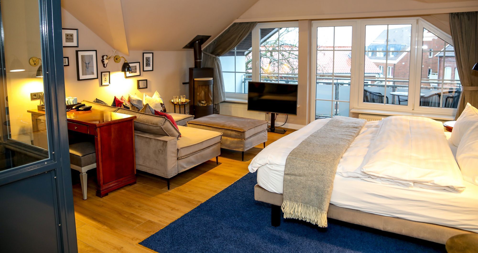 Ropa de cama de alta calidad, edredón y minibar 