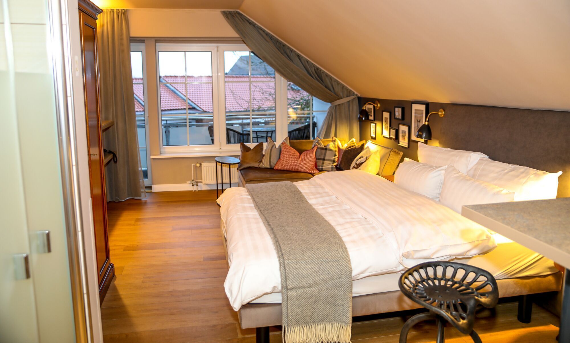 Ropa de cama de alta calidad, edredón y minibar 