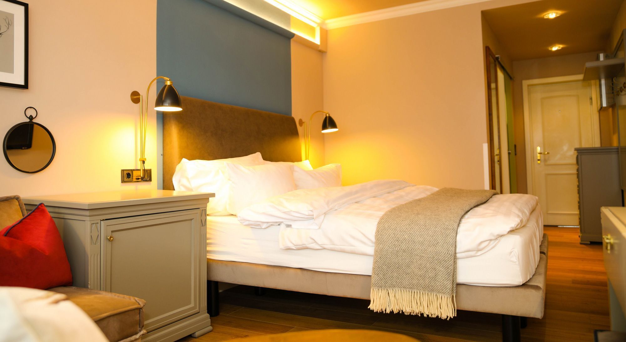 Ropa de cama de alta calidad, edredón y minibar 
