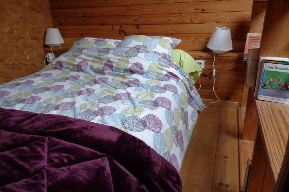 Double Room (Spiruline) | Blackout curtains, iron/ironing board (on request)