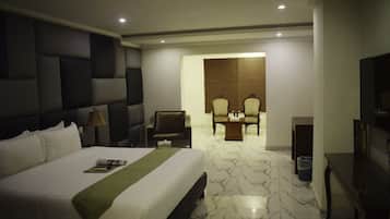 Quarto casal família | Wi-Fi de cortesia, roupa de cama