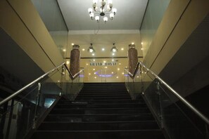 Staircase - Grand Millennium Hotel Lahore (Lahore)