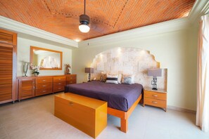 1 bedroom, in-room safe, desk, iron/ironing board - Pura Vida by NAS (Playa del Carmen)