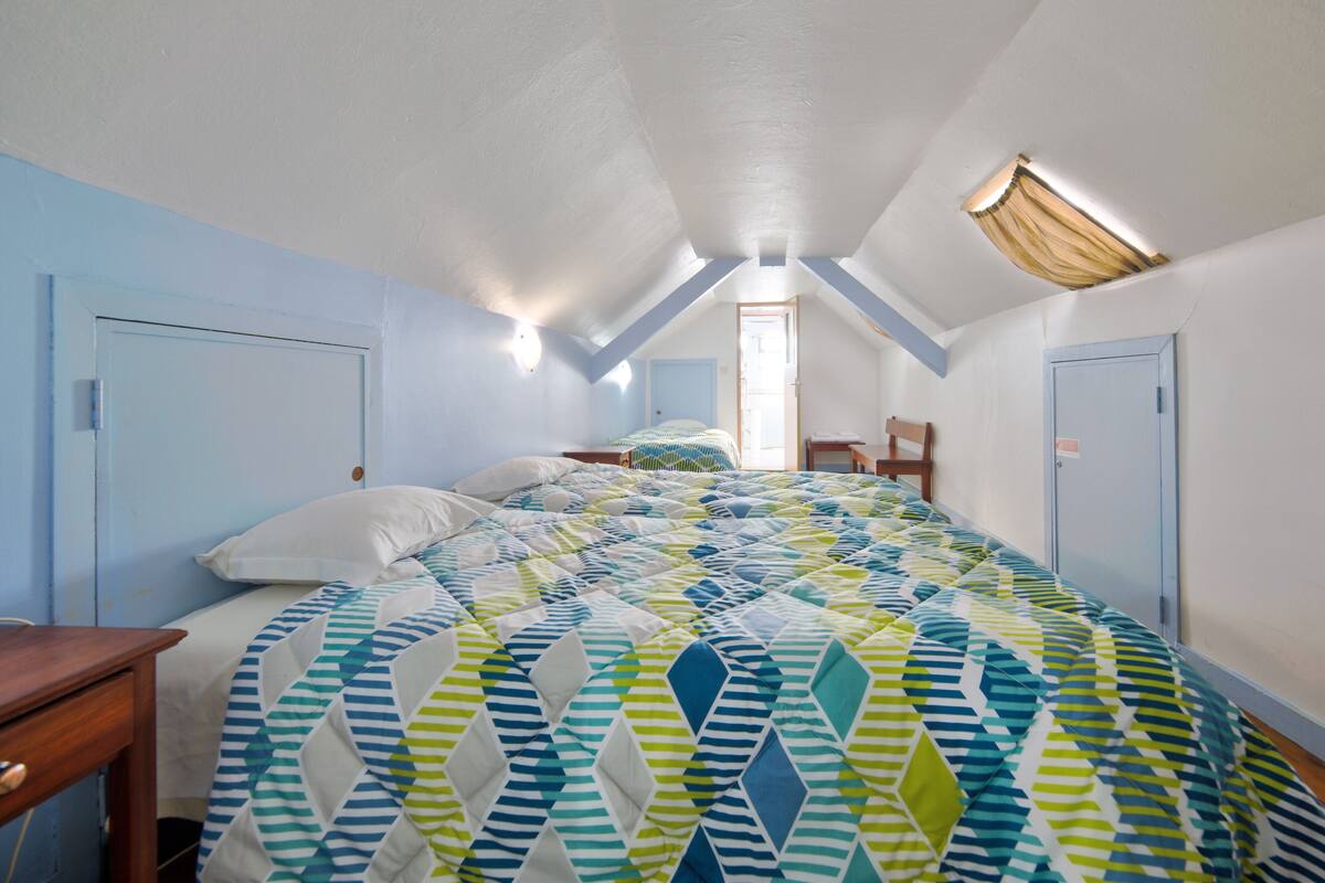 Quadruple Room, Private Bathroom