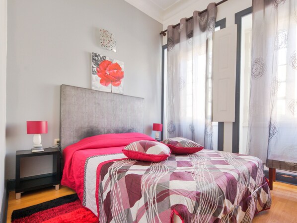 Double Room, Shared Bathroom | 1 bedroom - 5 Bicas (Aveiro)