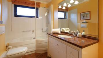 Kamar, kamar mandi pribadi | Kamar mandi