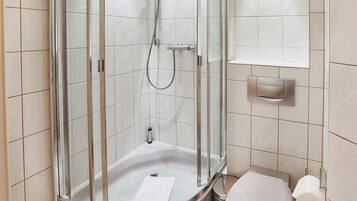 Zimmer, eigenes Bad | Badezimmer