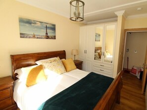 Deluxe Apartment, Private Bathroom (Apartment 3)