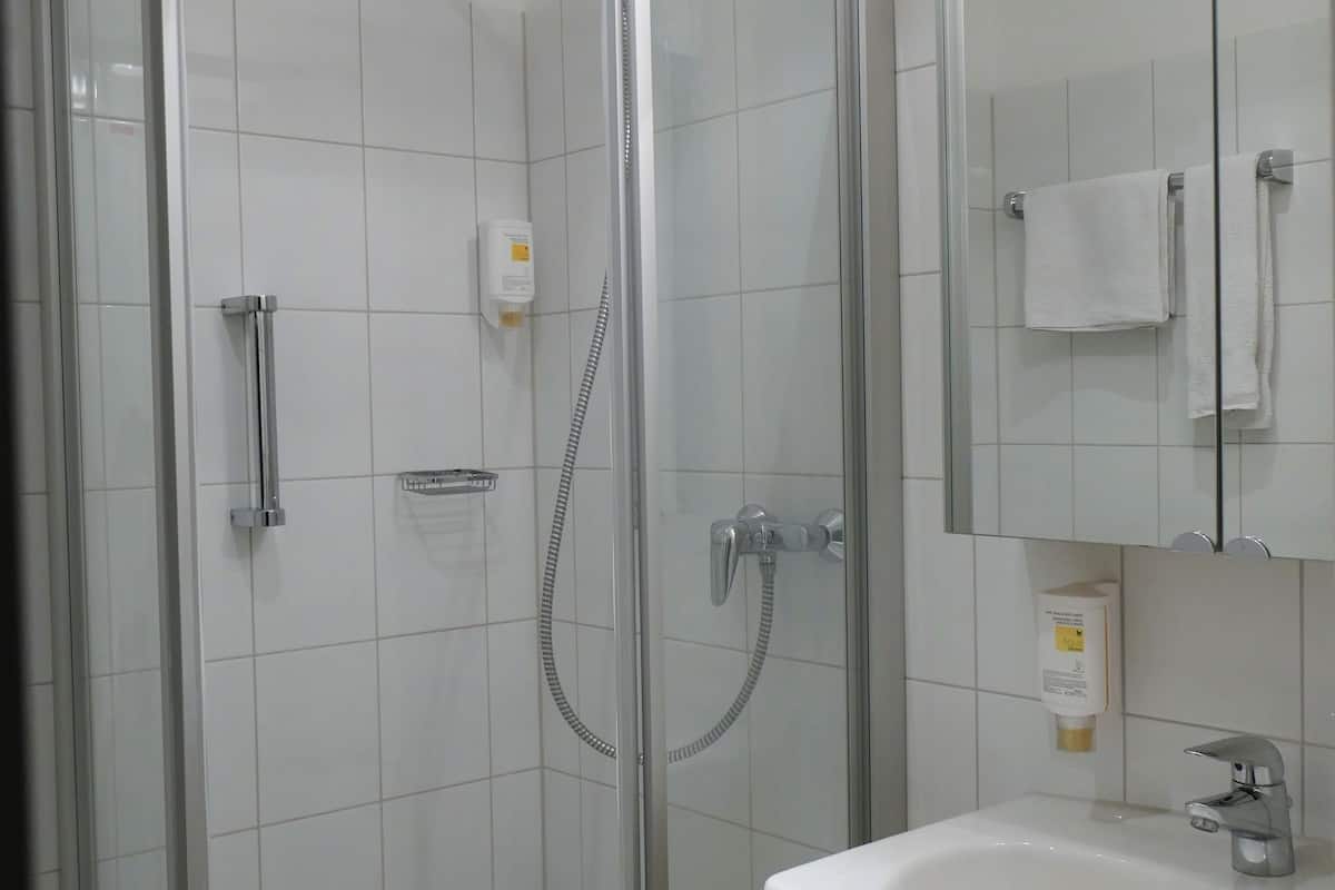 single room | bathroom | free toiletries, hair dryer, dressing gowns, towels
