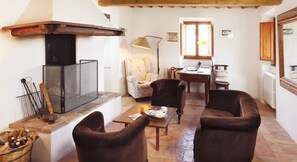 Ferienhaus, 3 Schlafzimmer, Küche, Talblick (Acque) | Wohnzimmer