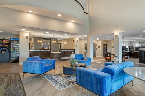 Best Western Plus Bay City Inn & Suites