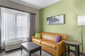 Suite, 2 Queen Beds, Non Smoking, Refrigerator & Microwave (with Single Sofabed)